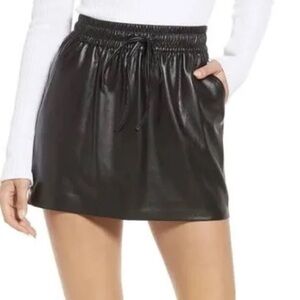 Good American Faux Leather Mini Skirt in Women’s GA size 5 (xxl)
